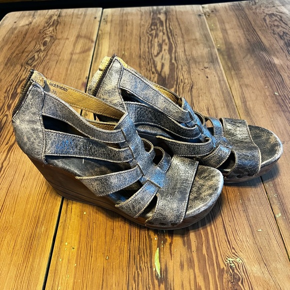 Bed Stu Olinda Black Distressed Wedges 10 - Picture 2 of 4